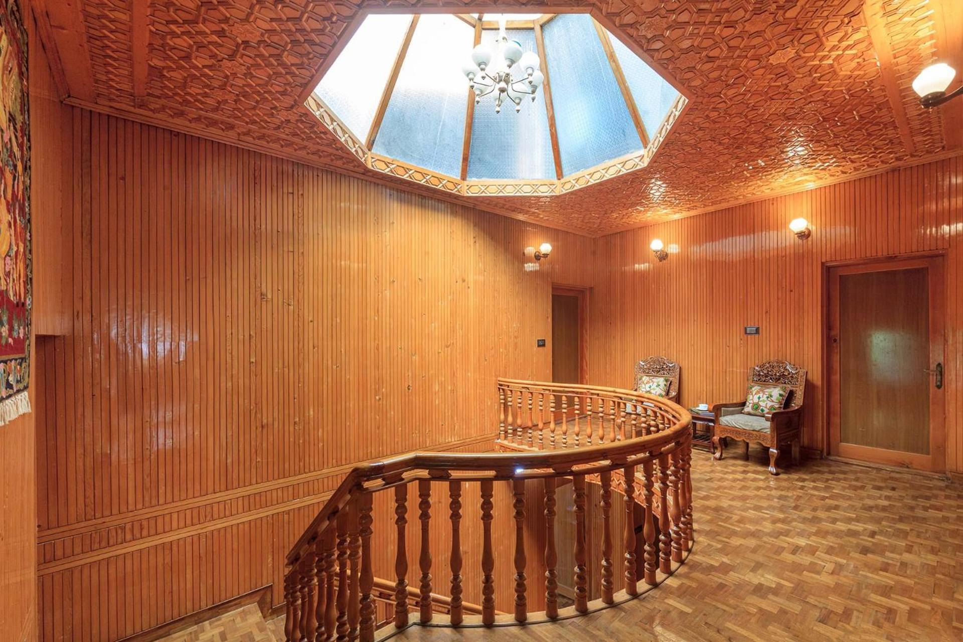 Stayvista At Pinewood Villa - Pet Friendly Villa With Lawn & Pool Table Srīnagar Exteriér fotografie