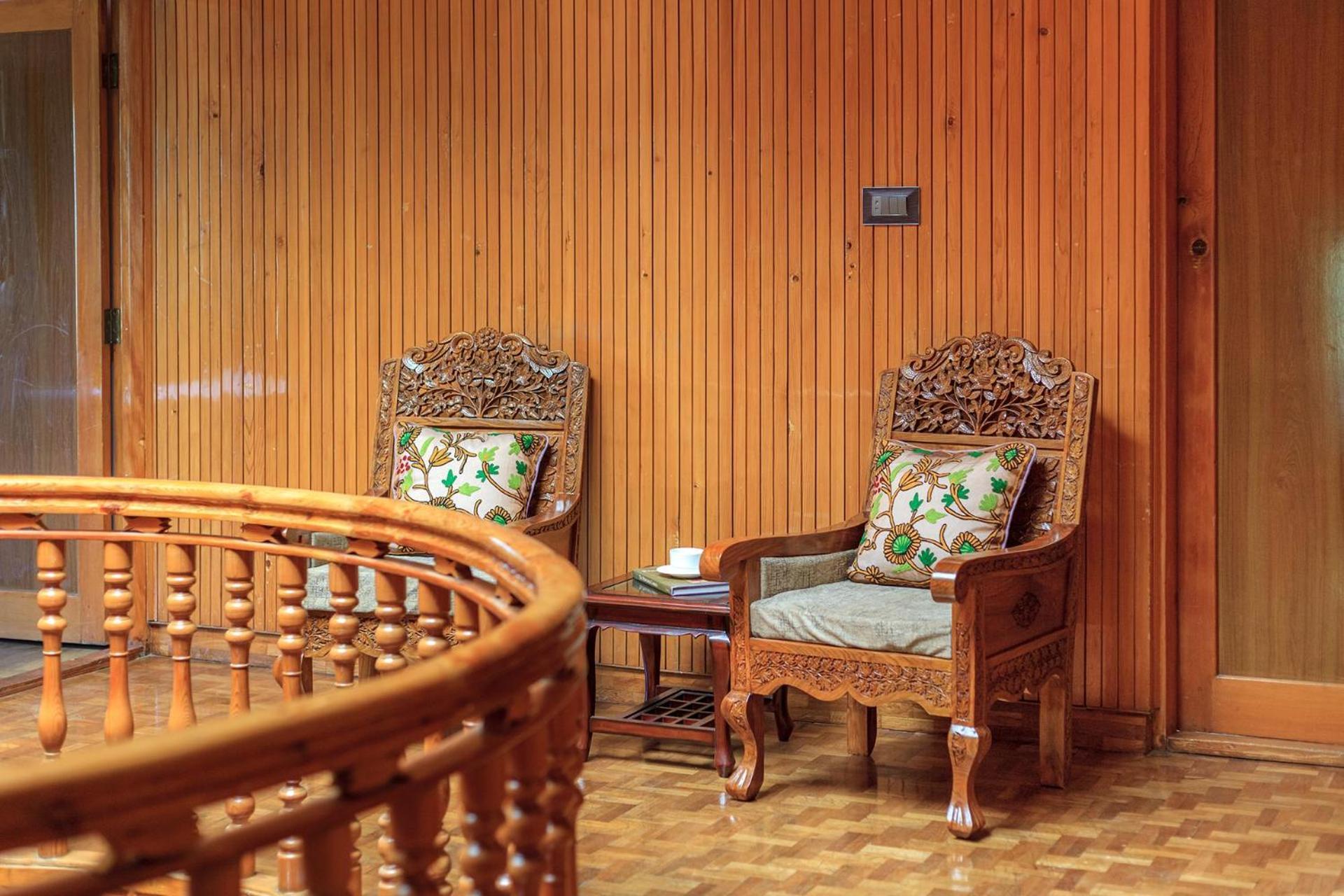 Stayvista At Pinewood Villa - Pet Friendly Villa With Lawn & Pool Table Srīnagar Exteriér fotografie